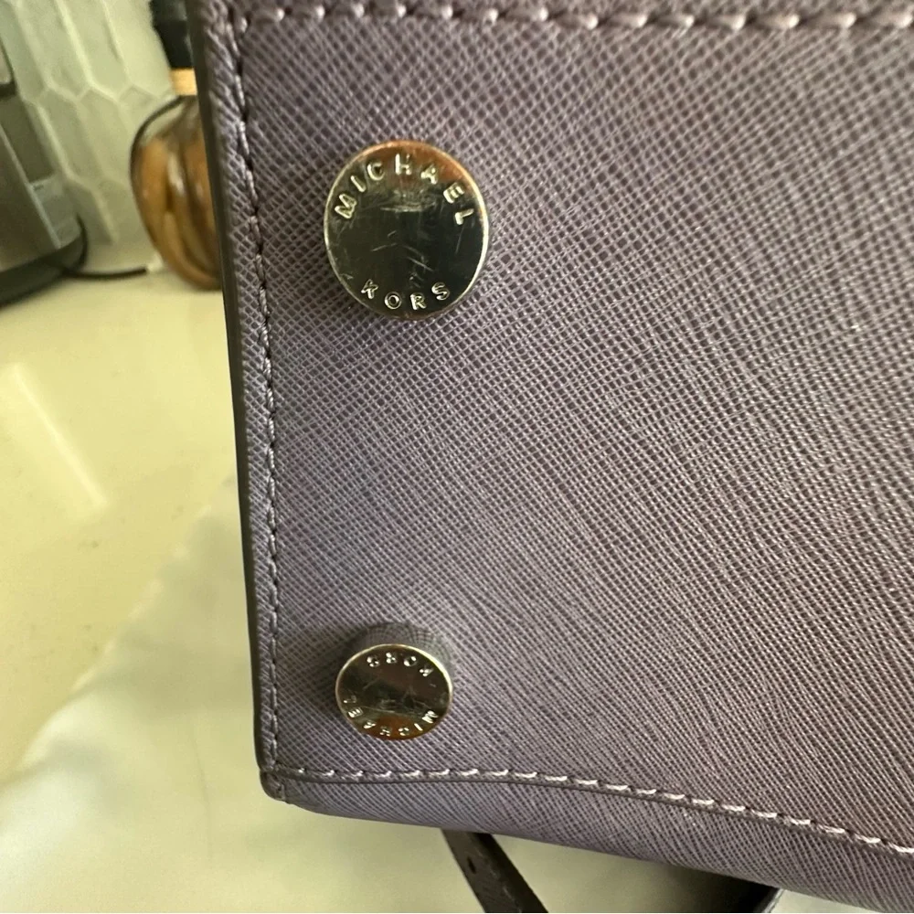 Michael Kors Lavender Saffiano Leather Satchel Bag With Detachable Strap & Dust - Picture 14 of 16